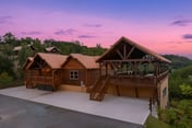 Smoky Mtn 8BR | Indoor Pool + Mini Golf