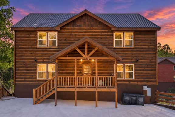 Sleeps 20+ | Private Indoor Pool, Theater, Arcade - Image 1