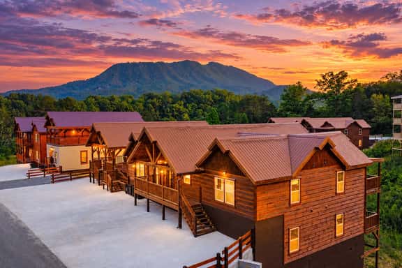 Sleeps 26 | Indoor Pool, Outdoor Theater, Arcade - Image 1