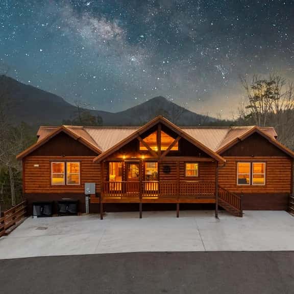 Indoor Pool, Arcade, Hot Tub | 8BR Sleeps 26 - Image 1