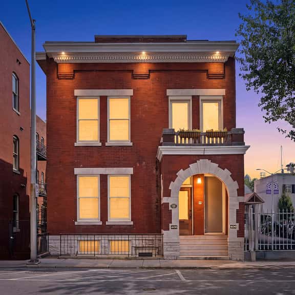 Designer Downtown Knoxville Loft w/ Rooftop Views - Image 1