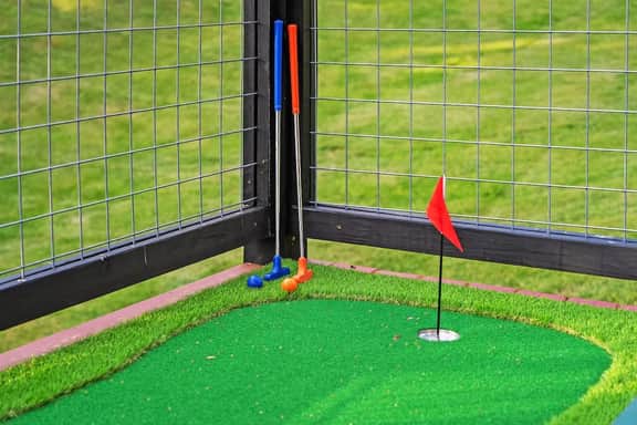 Firepit-Hot tub-Mini Golf-Mini Bowling-EV charger - Image 5